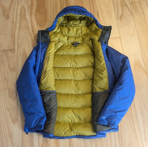 Outdoor Research Men's Alpine Down Hooded Jacket - Picture 3 of 16